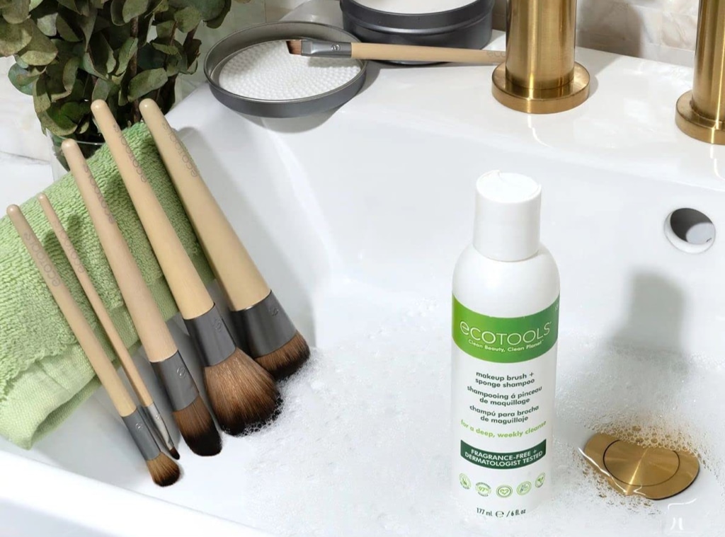 Makeup shampoo deals